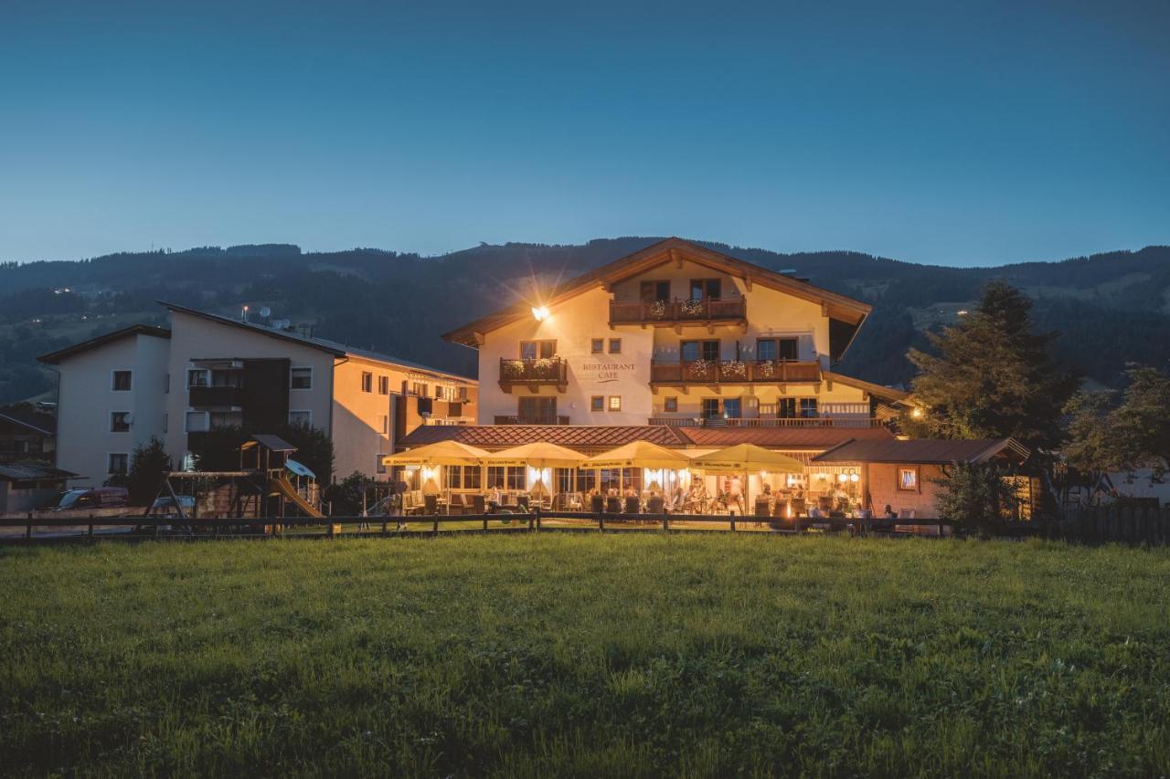 Loipenstubn Hotel Brixen im Thale Kültér fotó